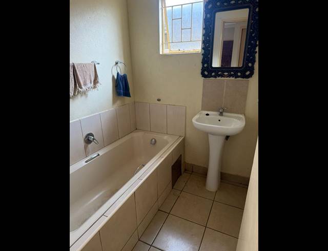 2 BEDROOM HOUSE FOR SALE IN SKY CITY